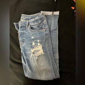American Eagle Tomgirl style jeans